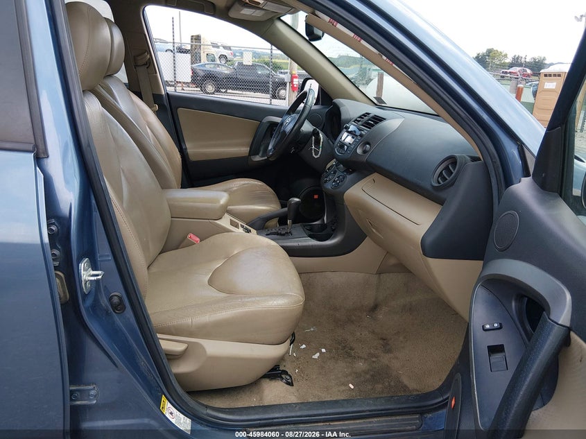 2011 TOYOTA RAV4 auction photo 5