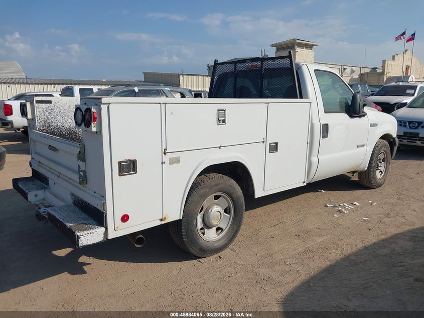 2006 FORD F-350 — zdjęcie 4
