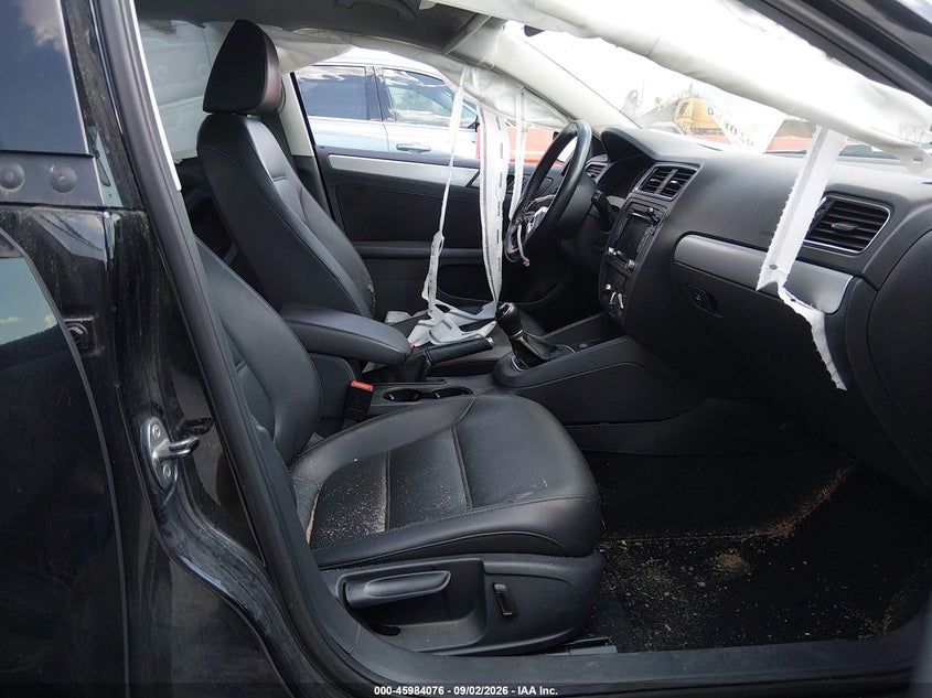2014 VOLKSWAGEN JETTA auction photo 5