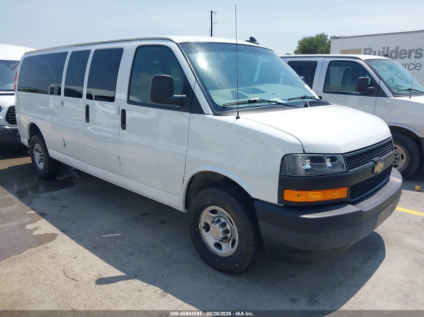 Vin: 1gazgnfp8r1210849, lot: 46483368, chevrolet express passenger rwd 3500 extended wheelbase ls 2024 img_1
