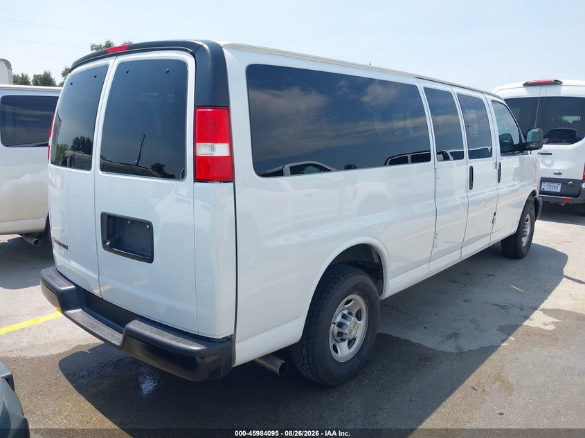 Vin: 1gazgnfp8r1210849, lot: 46483368, chevrolet express passenger rwd 3500 extended wheelbase ls 20244