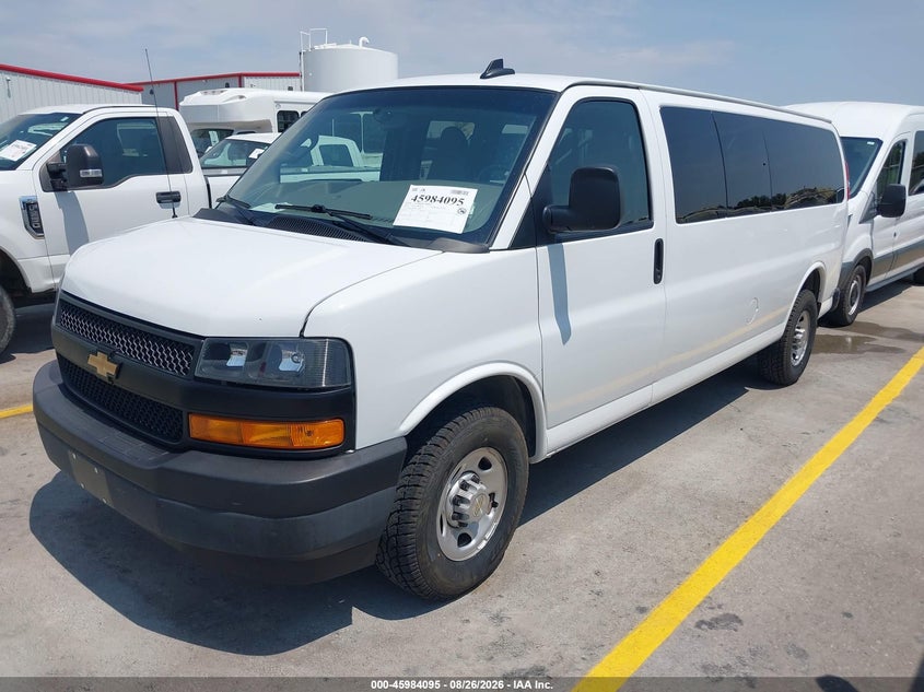 2024 CHEVROLET EXPRESS PASSENGER auction photo 2