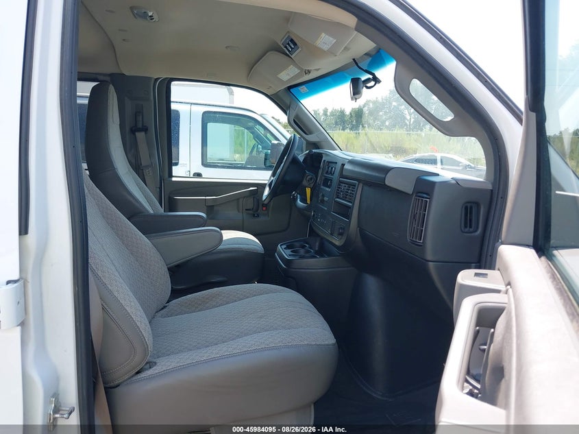 2024 CHEVROLET EXPRESS PASSENGER auction photo 5