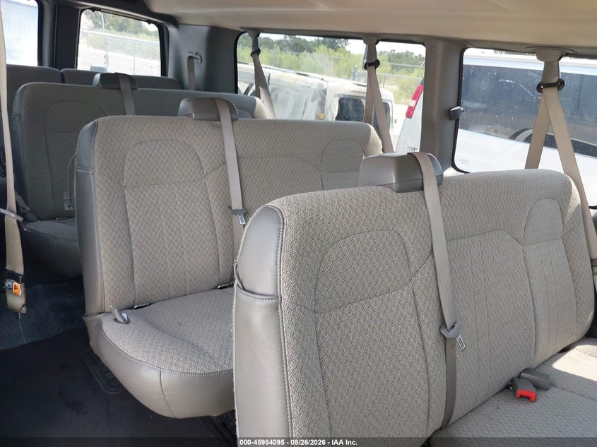2024 CHEVROLET EXPRESS PASSENGER auction photo 8