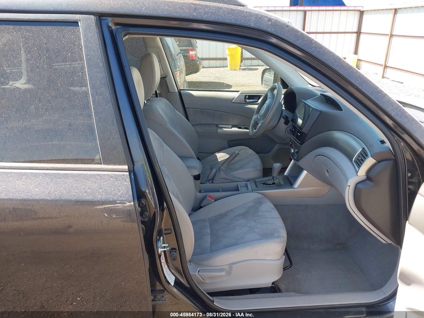 2010 SUBARU FORESTER auction photo 5