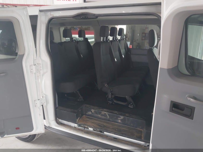 2018 FORD TRANSIT-150 auction photo 8