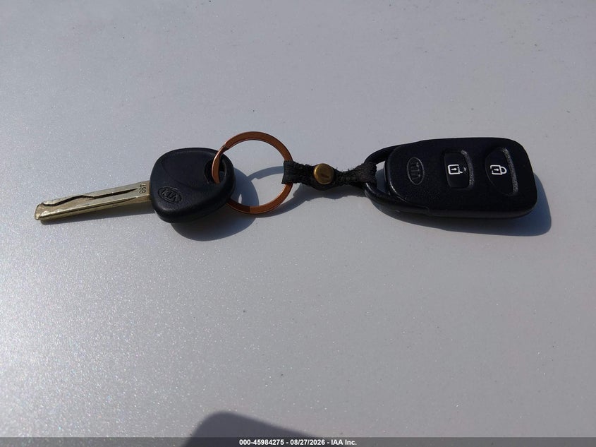 KIA SORENTO 2011 VIN 5XYKT3A13BG080769
