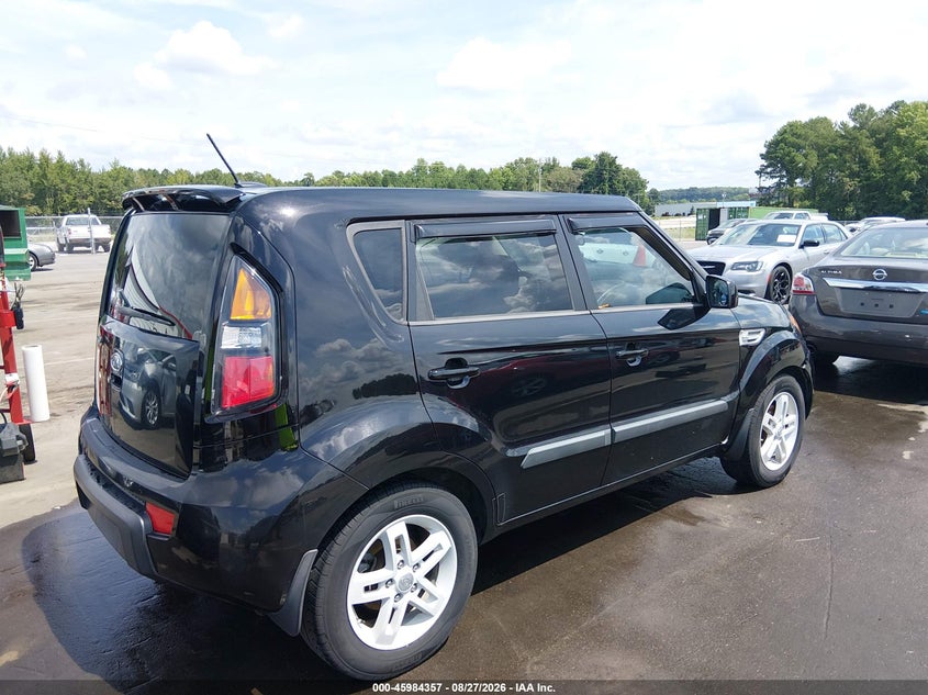 2011 KIA SOUL auction photo 4