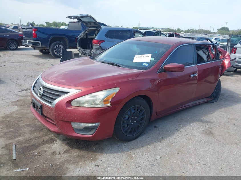 2015 Nissan Altima, Rear, IAAI, VIN 1N4AL3AP8FN319818 — photo 2