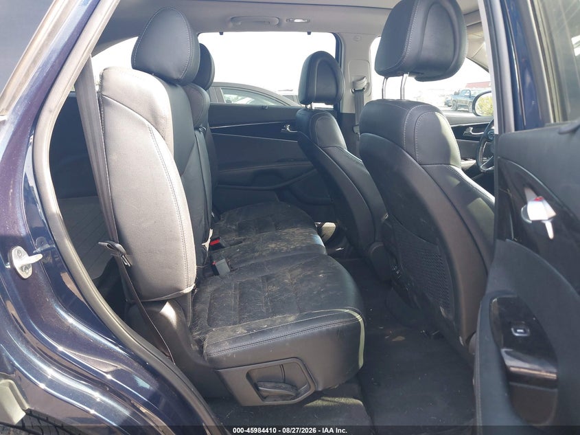 2016 KIA SORENTO auction photo 8