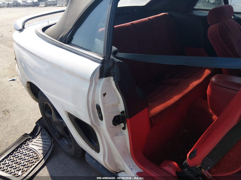1995 FORD MUSTANG auction photo 8