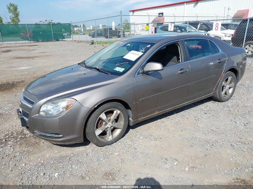 2011 Chevrolet Malibu, Normal Wear & Tear, IAAI, VIN 1G1ZC5E18BF225207 — photo 2
