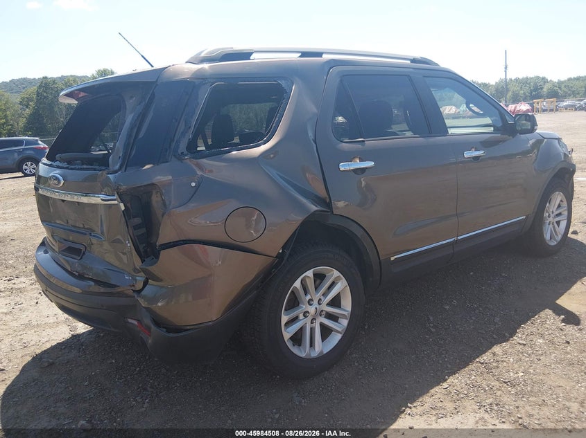2015 FORD EXPLORER auction photo 4