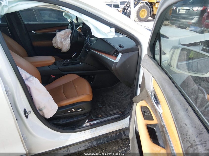 CADILLAC XT5 - zdjęcie 5