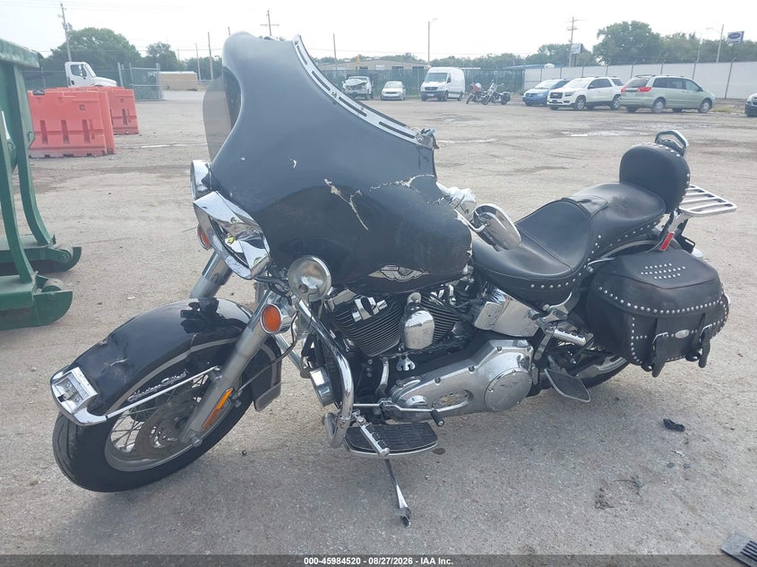 HARLEY-DAVIDSON FLSTCI 2003
