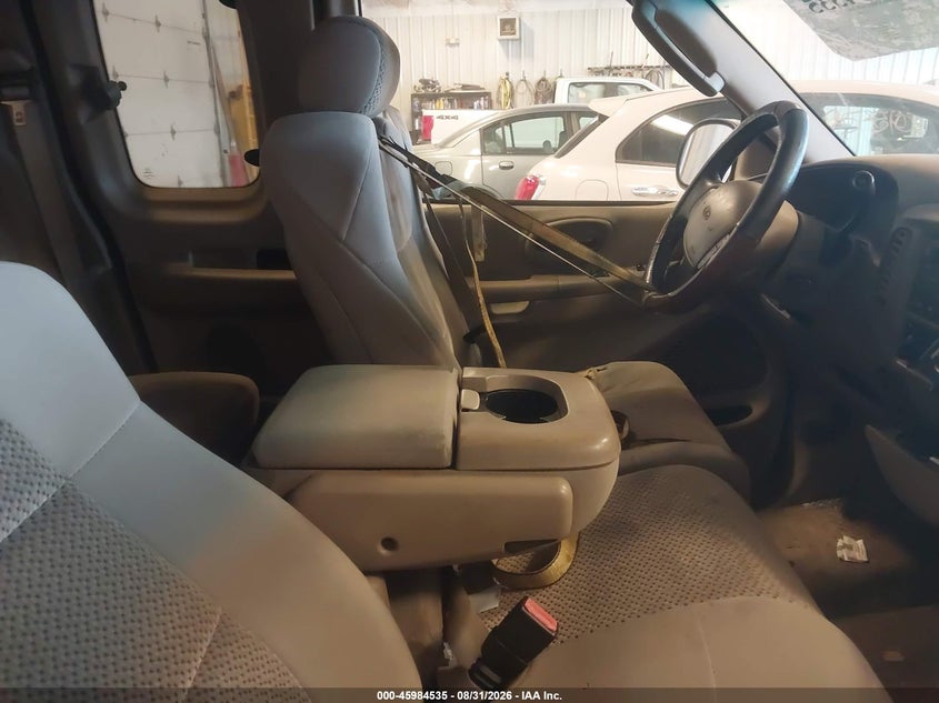 2002 FORD F-150 auction photo 5