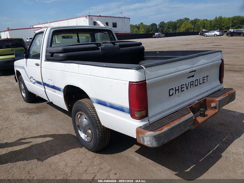 1985 CHEVROLET S TRUCK auction photo 3