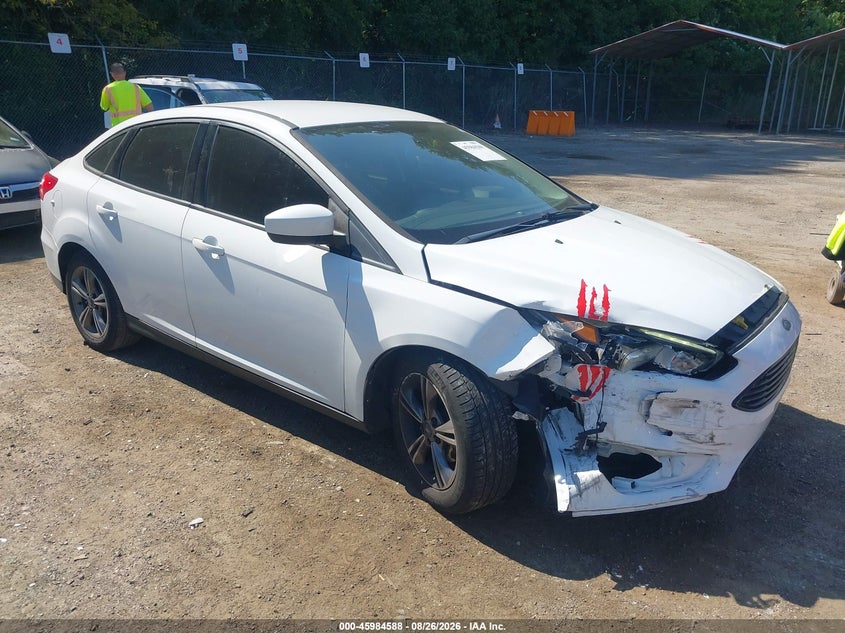 Vin: 1fadp3f20jl319802, lot: 46483860, ford focus se 2018 img_1