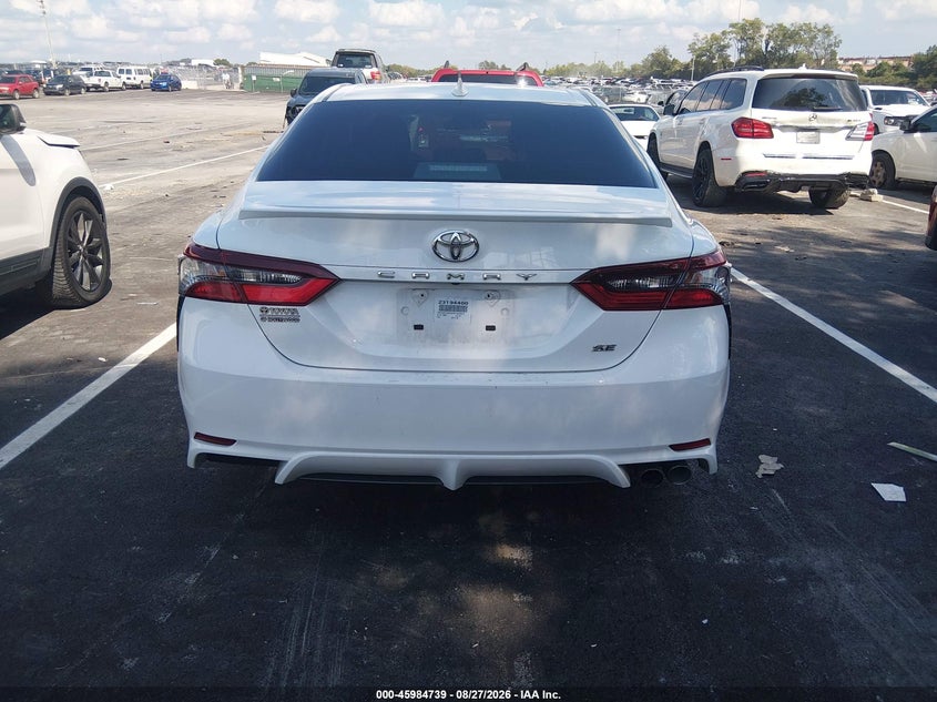 TOYOTA CAMRY - zdjęcie 16