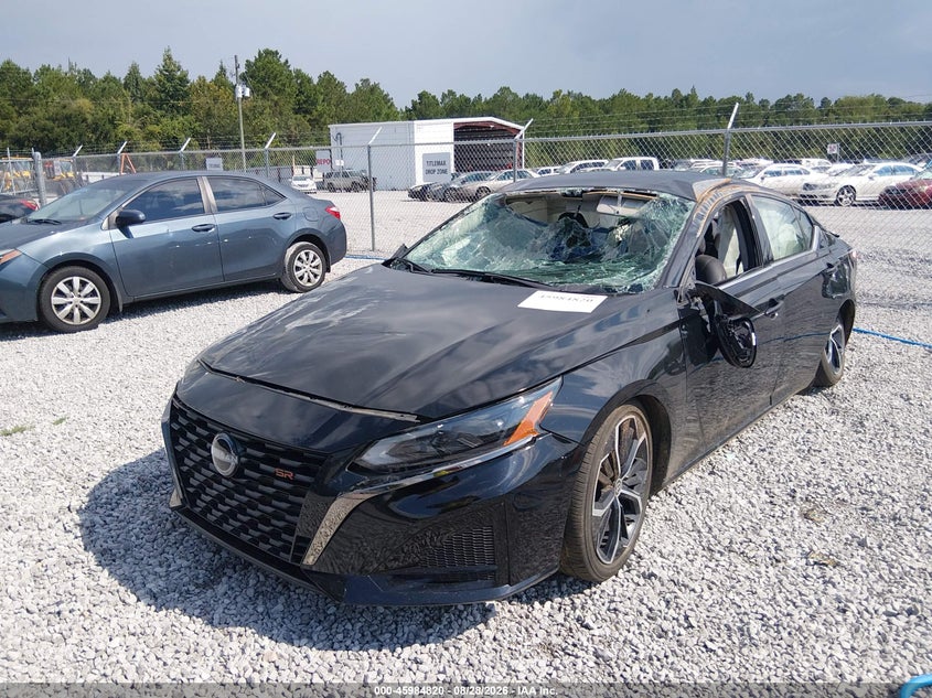 2024 Nissan Altima, Biohazard, IAAI, VIN 1N4BL4CV6RN418311 — photo 2