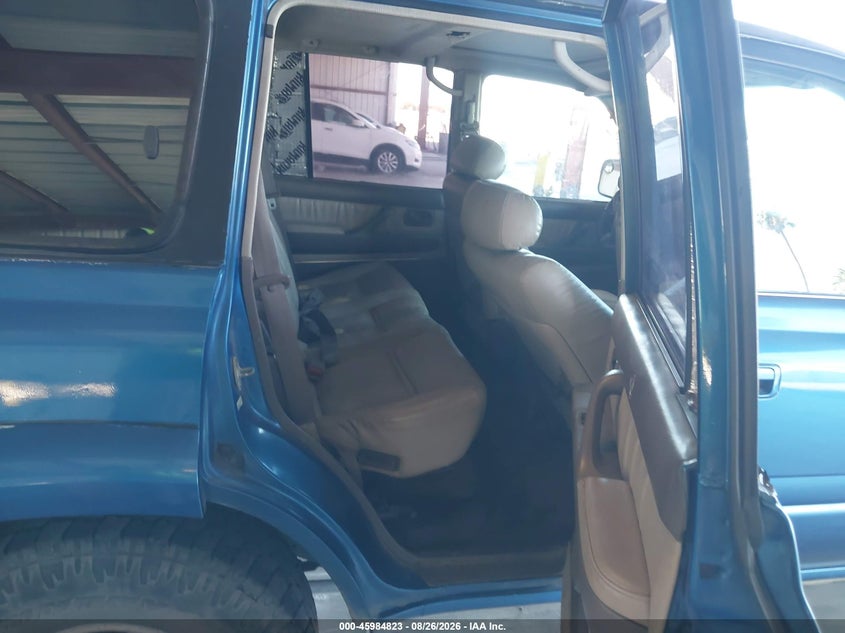1996 TOYOTA LAND CRUISER auction photo 7