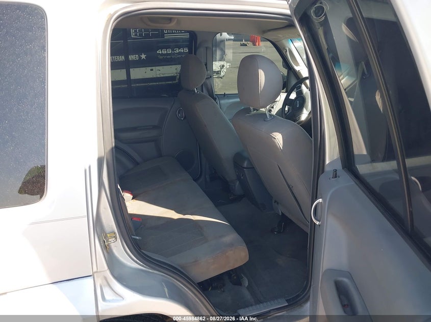 2006 JEEP LIBERTY auction photo 8