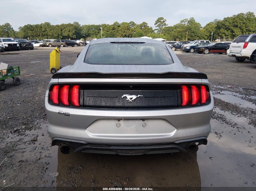 FORD MUSTANG - zdjęcie 17