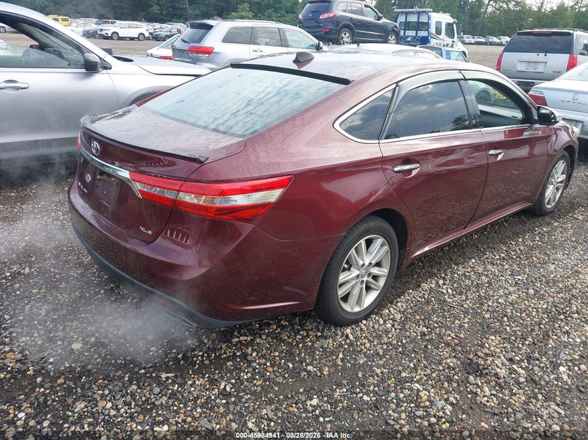 2013 TOYOTA AVALON auction photo 4