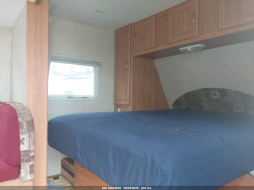 2007 KEYSTONE RV ZEPPELIN Z11 LTD 303 TRAVEL TRAILER auction photo 5