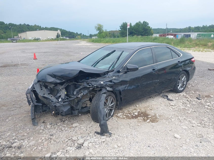 2016 Toyota Camry, Left Side, IAAI, VIN 4T1BF1FK9GU264919 — photo 2