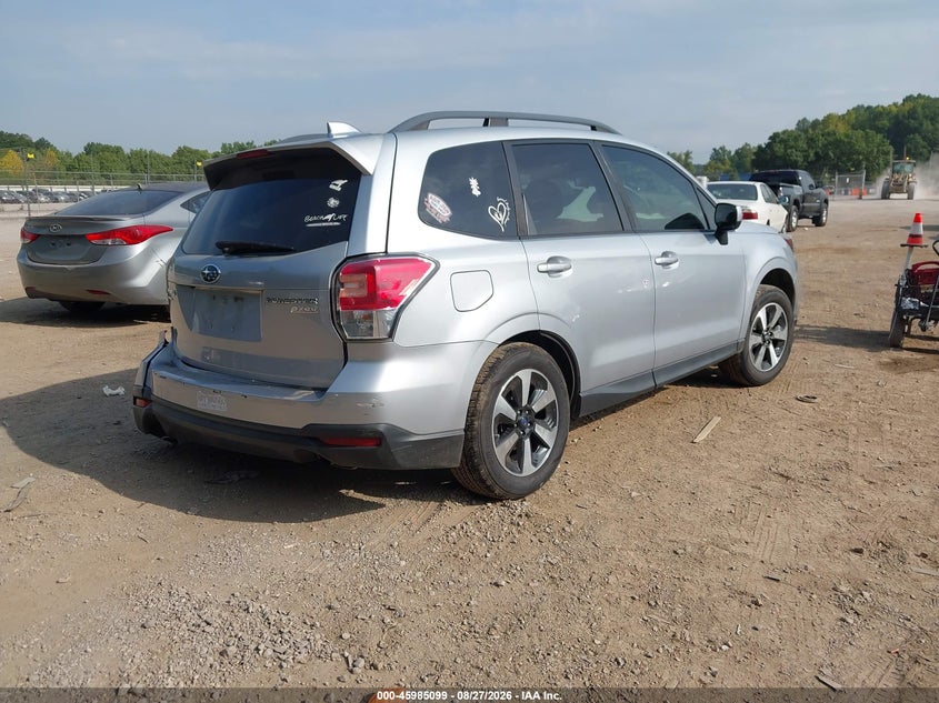 2017 SUBARU FORESTER auction photo 4