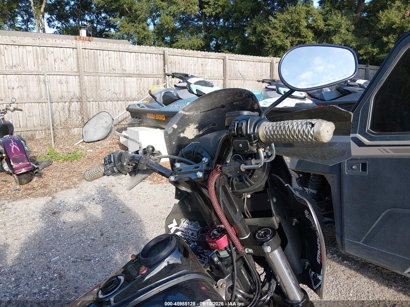 HARLEY-DAVIDSON FXDB 2015