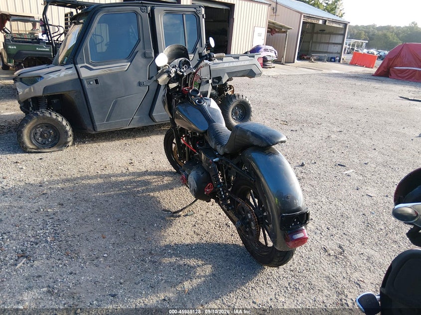 HARLEY-DAVIDSON FXDB 2015