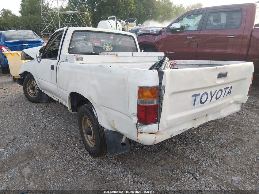 Фото 3 - TOYOTA PICKUP