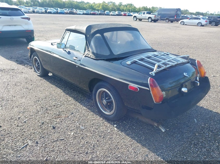 1975 MGB CONVERTIBLE auction photo 3