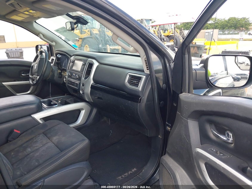 2017 NISSAN TITAN auction photo 5