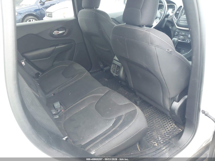 2015 JEEP CHEROKEE auction photo 8