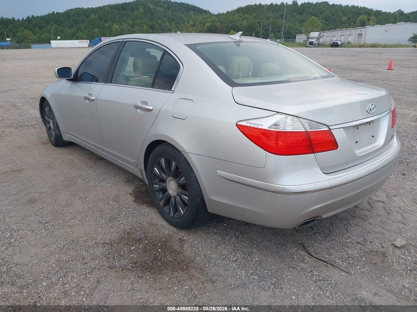 2011 HYUNDAI GENESIS auction photo 3
