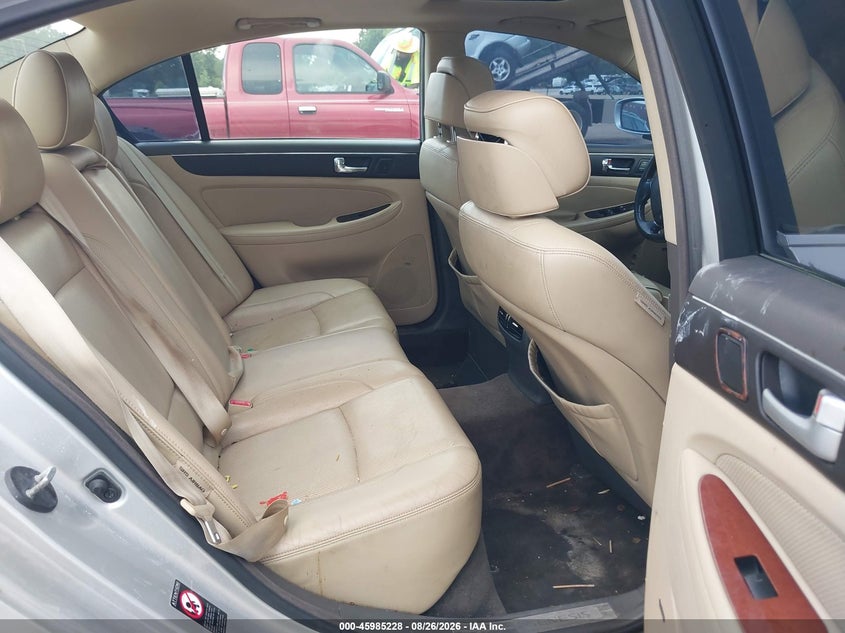2011 HYUNDAI GENESIS auction photo 8
