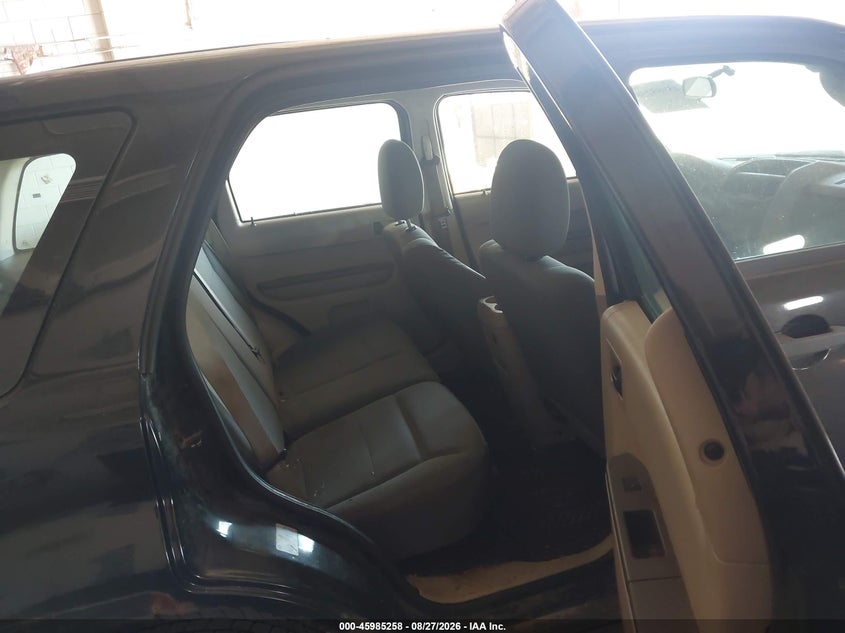 2012 FORD ESCAPE auction photo 8