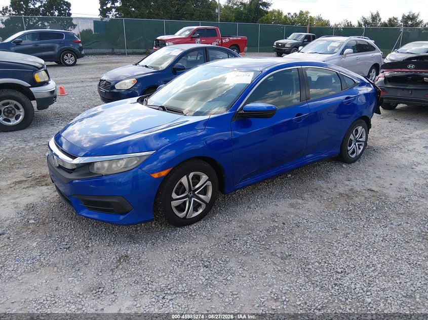 2018 Honda Civic, Front & Rear, IAAI, VIN 19XFC2F57JE003602 — photo 2