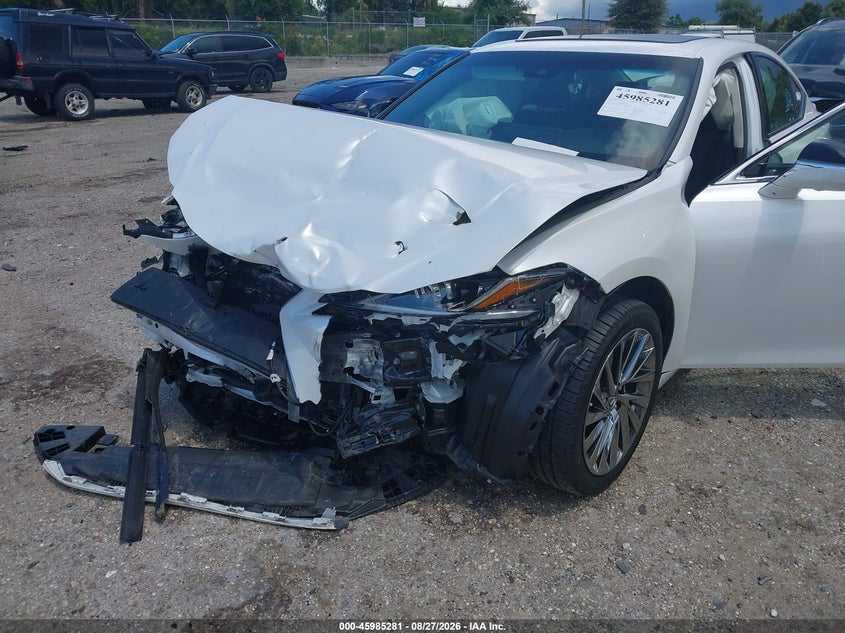 LEXUS ES 300H 2024 VIN 58AEA1C1XRU053344