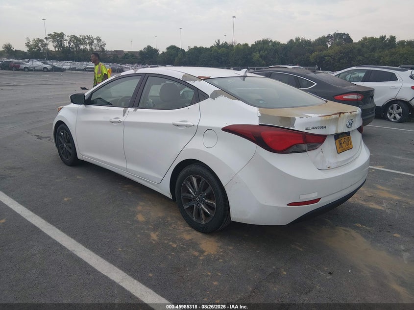 2015 HYUNDAI ELANTRA auction photo 1