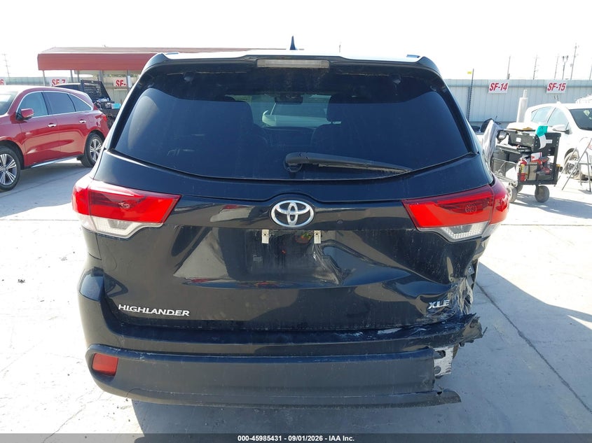 TOYOTA HIGHLANDER - zdjęcie 16