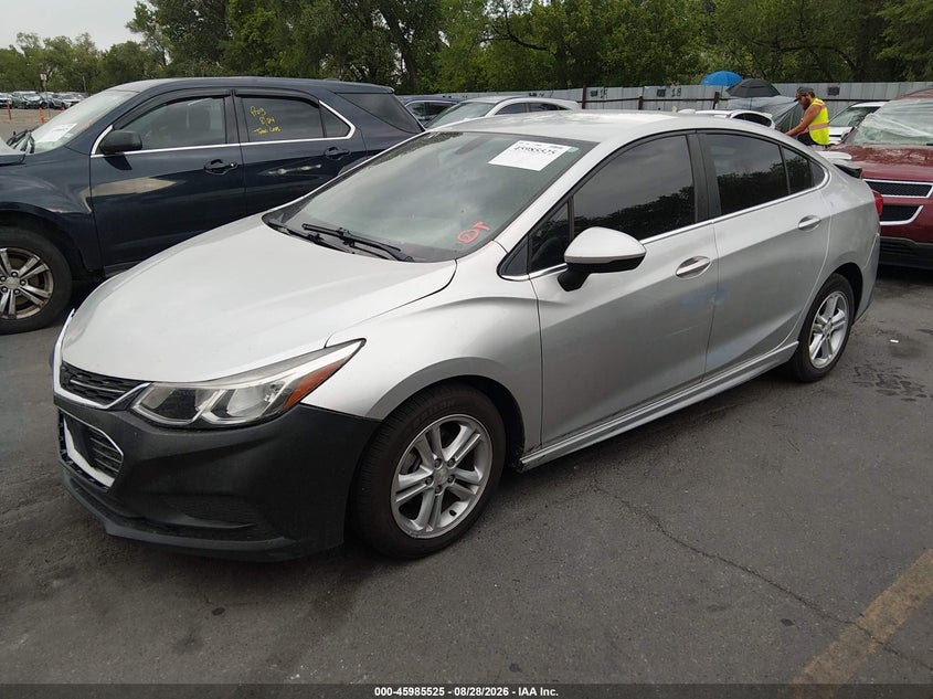 2017 CHEVROLET CRUZE auction photo 2