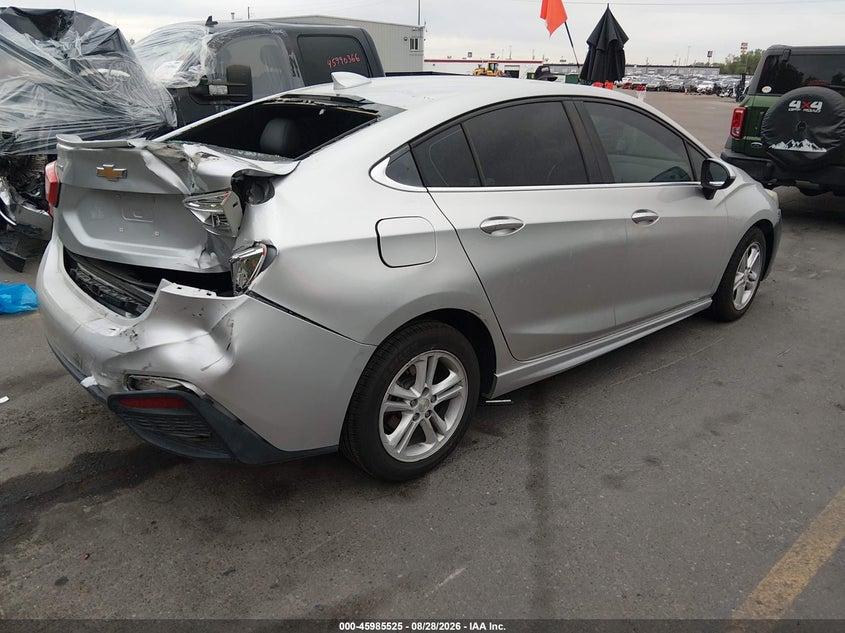 2017 CHEVROLET CRUZE auction photo 4