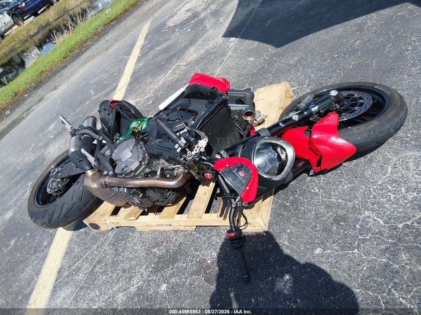 DUCATI MONSTER 2022