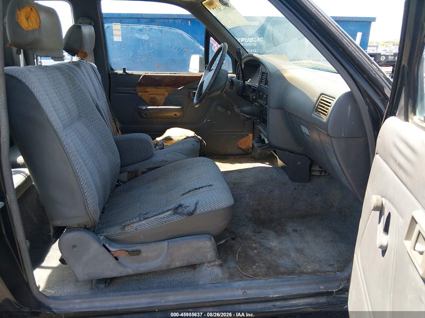 1993 TOYOTA PICKUP auction photo 5
