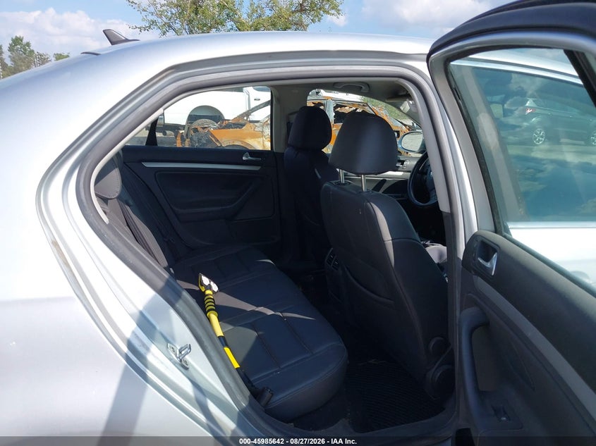 2008 VOLKSWAGEN JETTA auction photo 8