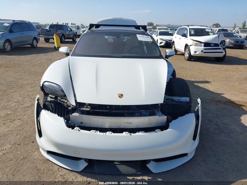 PORSCHE TAYCAN - zdjęcie 13